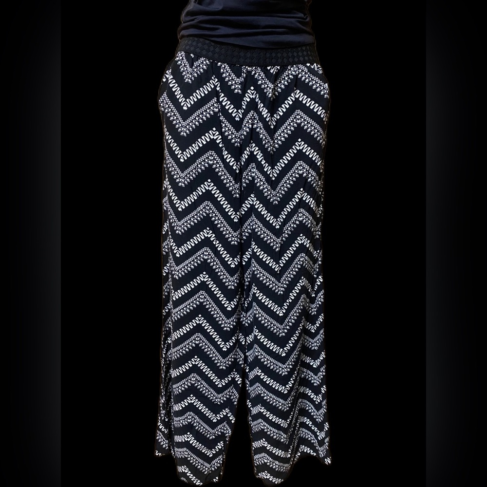 🖤🤍Joe B Black White Herringbone Boho Aztec Print Wide Leg Palazzo Pants M